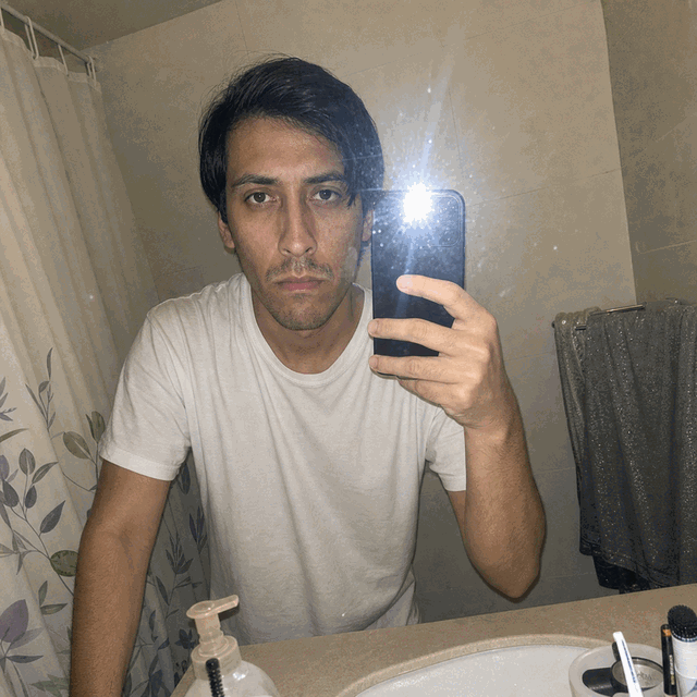 Battle image: Bathroom Flash Pose